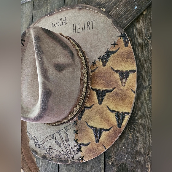 NWT Beige Wild heart desert scape burned Fedora cowboy hat - Picture 5 of 9